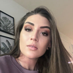 Meet your Posher, Alisha